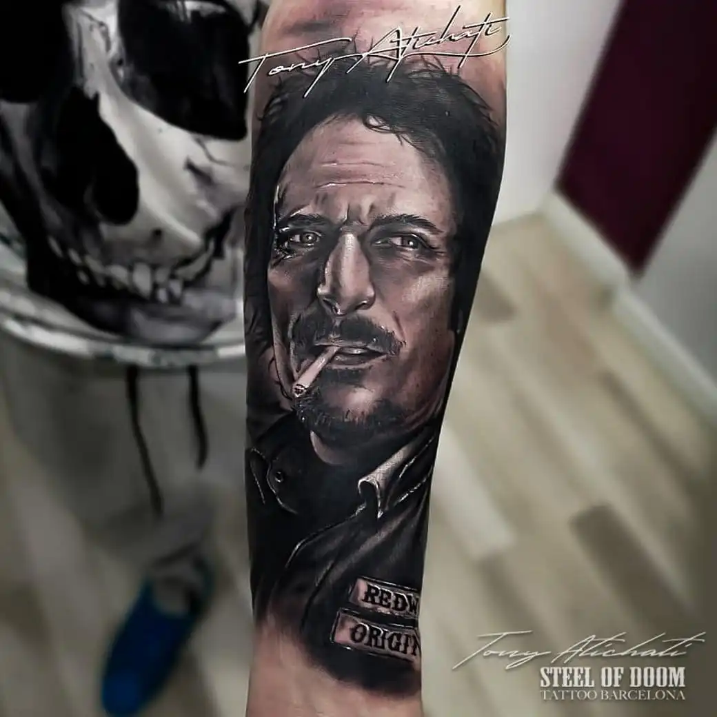 tatuador realismo Barcelona Tony Black
