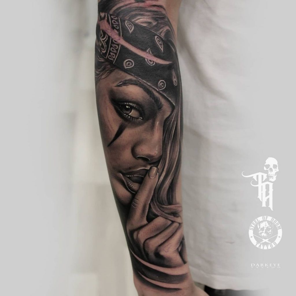 tatuador realismo Barcelona Tony Black