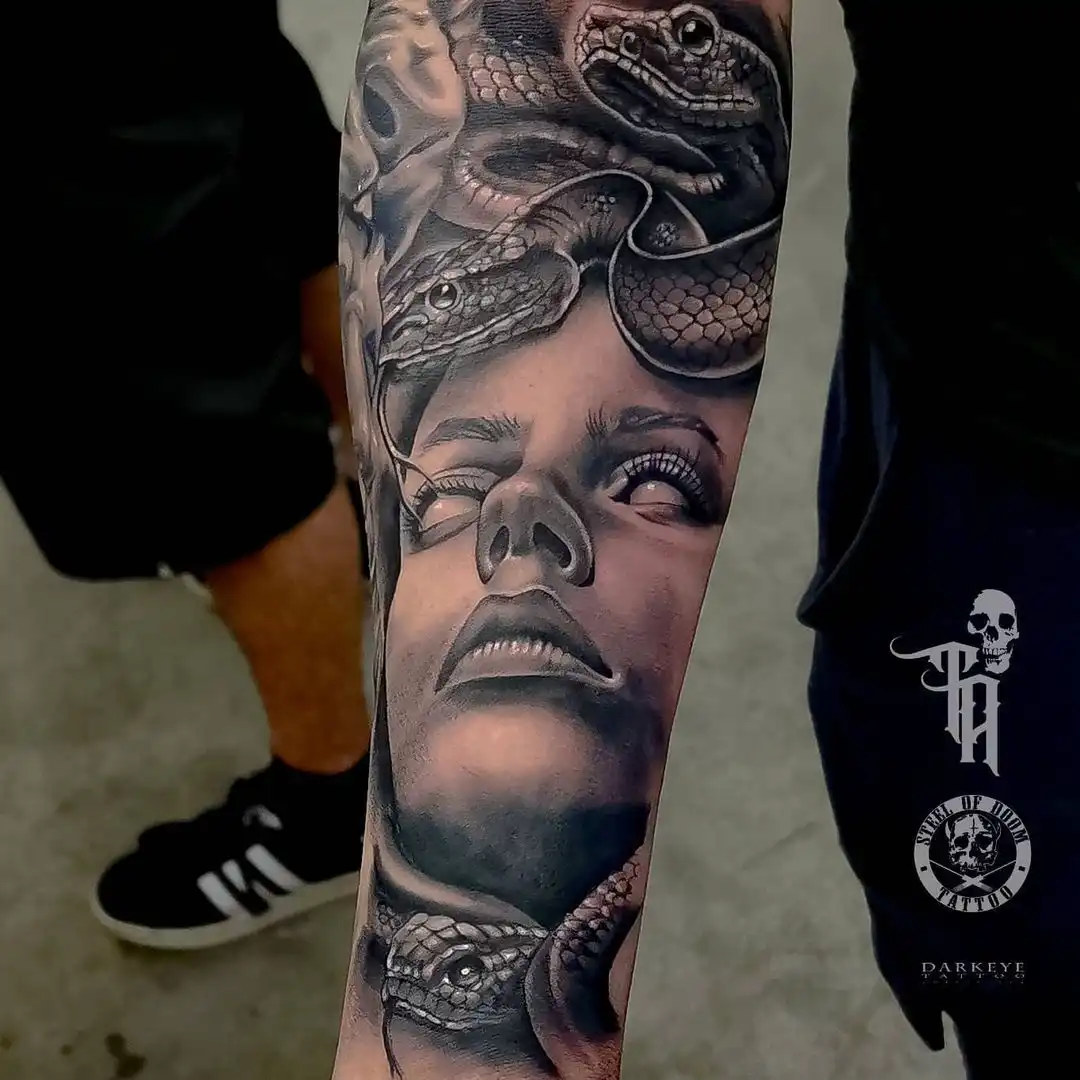 Medusa by Tony Black