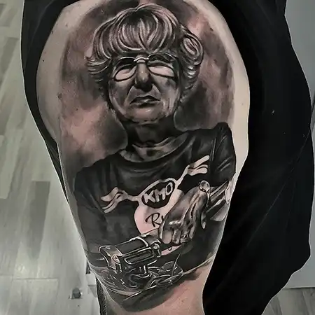Tattoo realizado por Tony Atichati