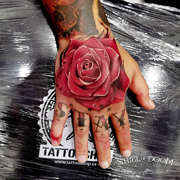 tatuajes de manos en Barcelona